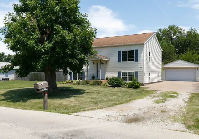 Homes for sale in Colona, IL | 614 6Th St, Colona, IL 61241 | MLS# 12682872