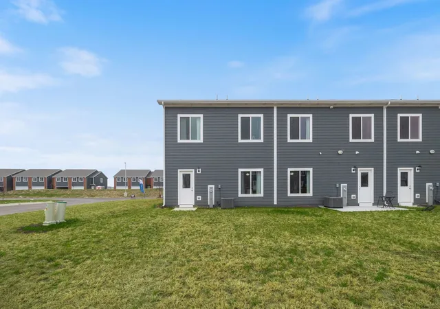 Homes for sale in Yorkville, IL | 1201 Gillespie Ln, Yorkville, IL 60560 | MLS# 12682876