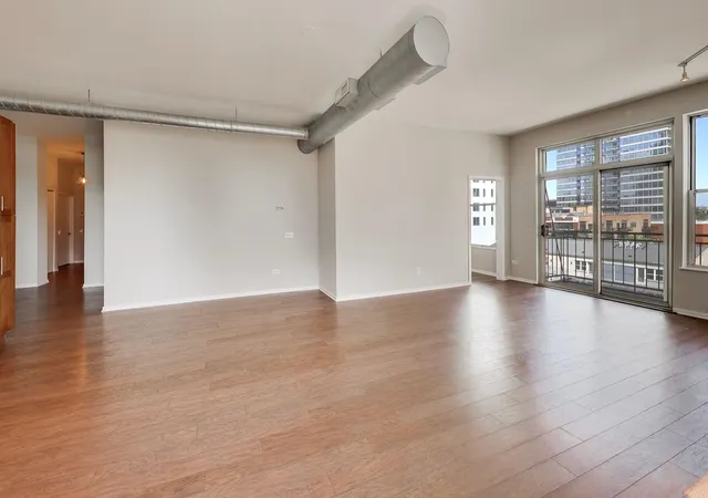 Homes for sale in Chicago, IL | 1631 S Michigan Ave, Chicago, IL 60616