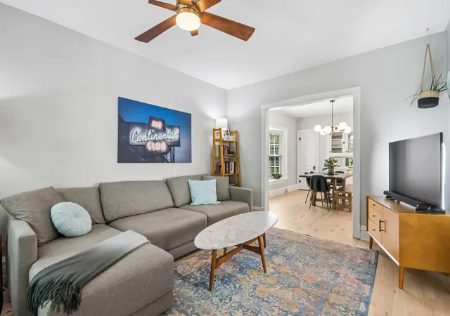 Homes for sale in Chicago, IL | 4626 N Kilbourn Ave, Chicago, IL 60630 | MLS# 12682881