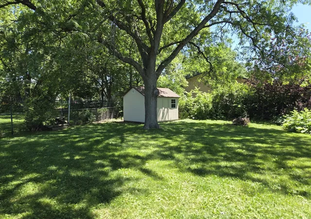 Homes for sale in Crystal Lake, IL | 668 Lee Dr, Crystal Lake, IL 60014 | MLS# 12682907