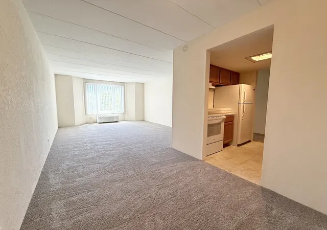 Homes for sale in Palatine, IL | 1 Renaissance Pl #505, Palatine, IL 60067 | MLS# 12683002