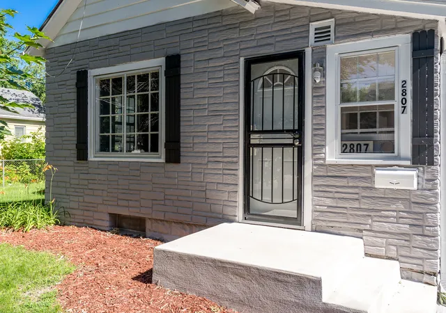 4th image of 2807 Yonge St, Rockford, IL 61101 | MLS# 12683131