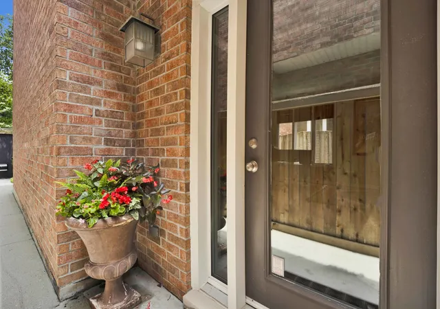 5th image of 1727 W Peterson Ave, Chicago, IL 60660 | MLS# 12683182
