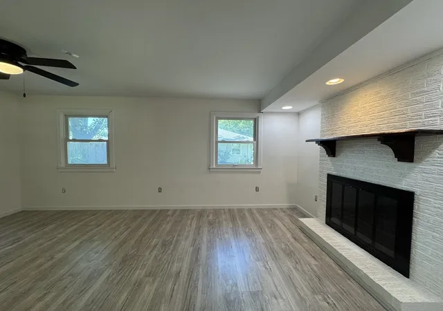 3rd image of 3100 Harris Dr, Joliet, IL 60431 | MLS# 12683216