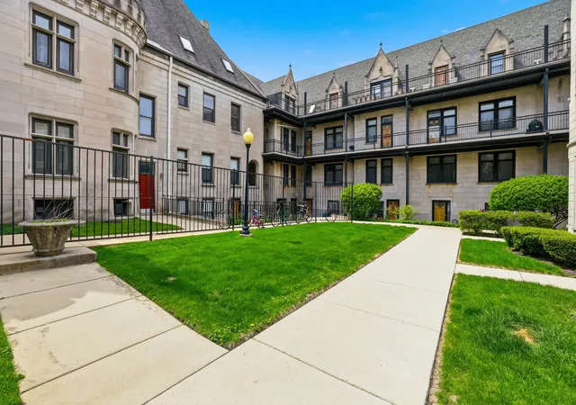 Homes for sale in Chicago, IL | 4938 S Drexel Blvd #210, Chicago, IL 60615 | MLS# 12683217