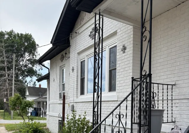 Photo 2 of Single family home for sale at 305 W Ray Ave, Christopher, IL 62822 | MLS# 12683233 | Listing updated on 2026-09-16