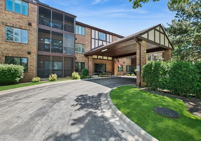 1st image of 7800 W Foresthill Ln W #108, Palos Heights, IL 60463 | MLS# 12683238
