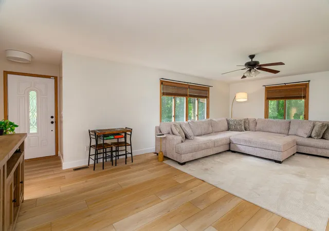Photo 4 of Single family home for sale at 19 N Pump Sta Rd, Makanda, IL 62958 | MLS# 12683240 | Listing updated on 2026-09-09