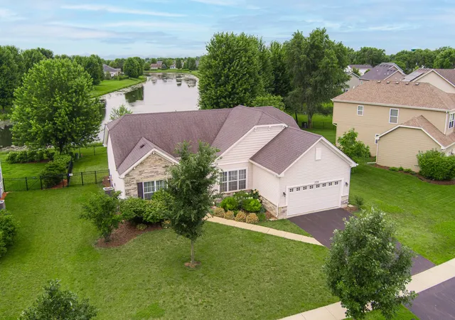 Homes for sale in Sycamore, IL | 336 E Cloverlane Dr, Sycamore, IL 60178 | MLS# 12683246