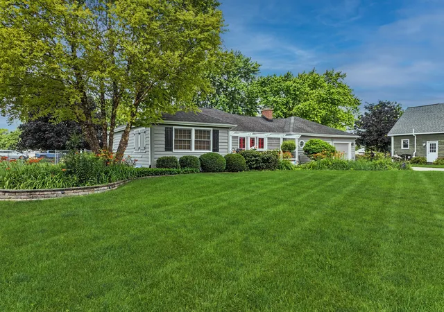 2nd image of 715 N Green St, Mc Henry, IL 60050 | MLS# 12683282