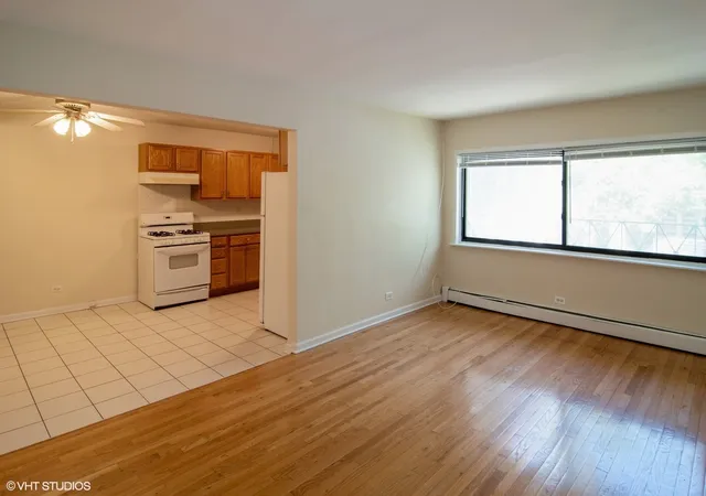 Photo 3 of Condo for sale at 257 Washington Blvd #7, Oak Park, IL 60302 | MLS# 12683308 | Listing updated on 2026-09-29