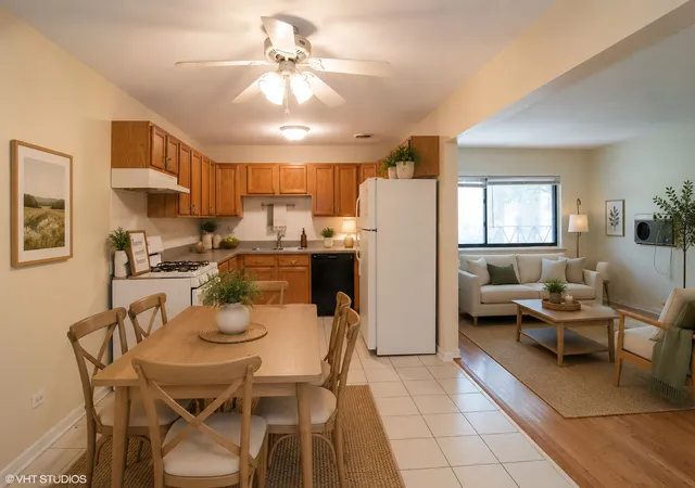 Photo 3 of Condo for sale at 257 Washington Blvd #7, Oak Park, IL 60302 | MLS# 12683308 | Listing updated on 2026-09-29