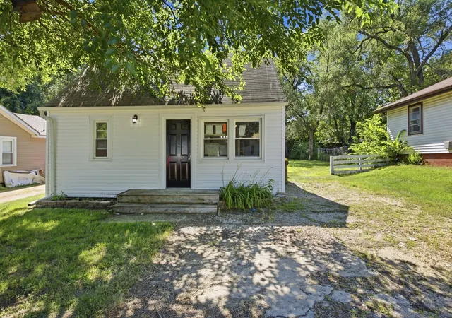 2nd image of 3111 8th St, Rockford, IL 61109 | MLS# 12683323