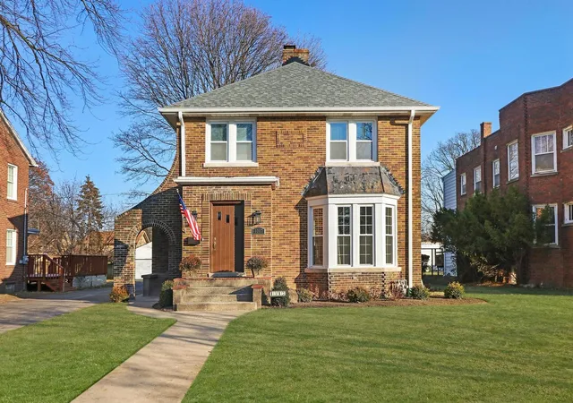 Homes for sale in Waukegan, IL | 1317 N Jackson St, Waukegan, IL 60085 | MLS# 12683341