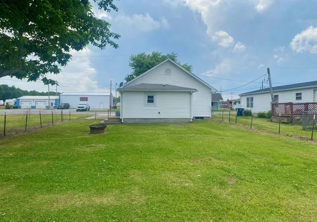 4th image of 206 S Horn S, West Frankfort, IL 62896 | MLS# 12683344