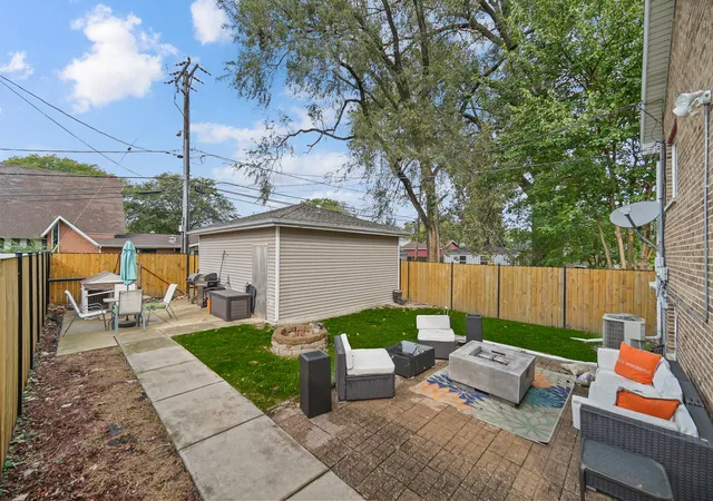 Photo 23 of Sale Pending at 8850 S Mozart Ave, Evergreen Park, IL 60805 | MLS# 12683367 | Listing updated on 2026-08-21