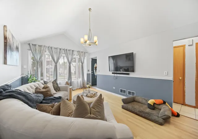 Photo 2 of Sale Pending at 8850 S Mozart Ave, Evergreen Park, IL 60805 | MLS# 12683367 | Listing updated on 2026-08-21