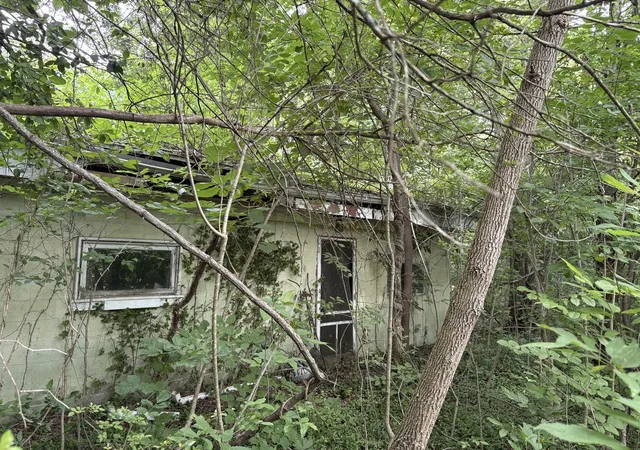 Homes for sale in Carbondale, IL | 3258 Grassy Rd, Carbondale, IL 62902 | MLS# 12683368