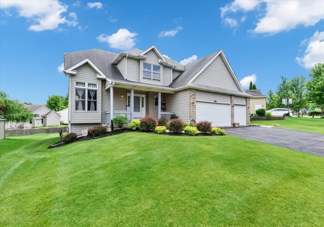 Homes for sale in Marengo, IL | 805 Doral Dr, Marengo, IL 60152 | MLS# 12683387