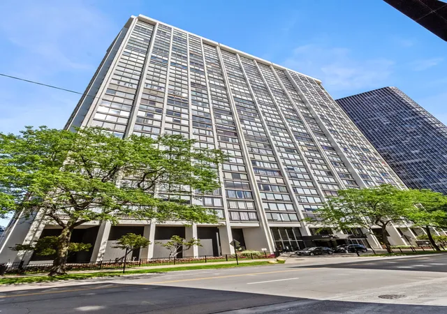 Homes for sale in Chicago, IL | Edgewater Plaza, Chicago, IL 60640