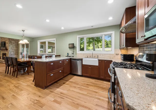 Homes for sale in Crystal Lake, IL | 3605 Oak Ridge Rd, Crystal Lake, IL 60012 | MLS# 12683406