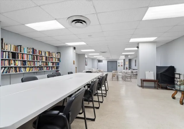 Homes for sale in Chicago, IL | 7141 N Kedzie Ave #601, Chicago, IL 60645 | MLS# 12683431