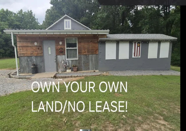 Photo 1 of Single family home for sale at 250 Lakeview Rd, Galatia, IL 62935 | MLS# 12683435 | Listing updated on 2026-09-14