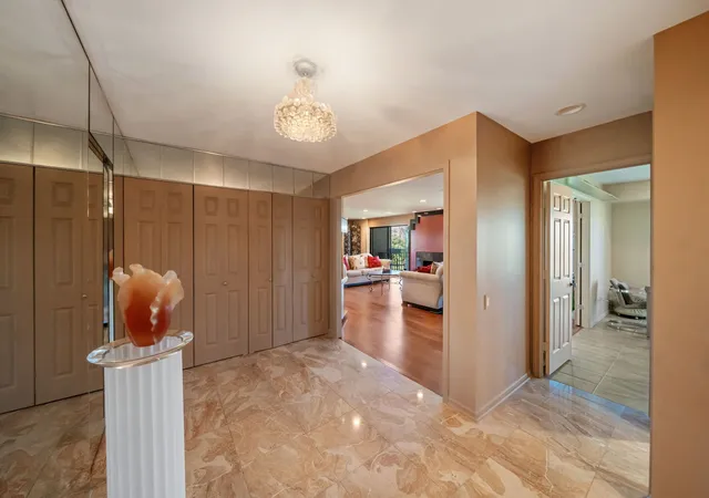 Homes for sale in Northbrook, IL | 3810 Mission Hls Rd, Northbrook, IL 60062