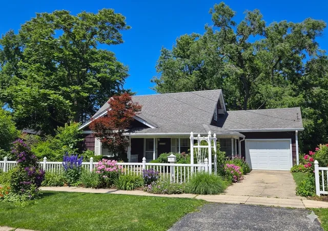 Homes for sale in Midlothian, IL | 4338 148th St, Midlothian, IL 60445 | MLS# 12683463
