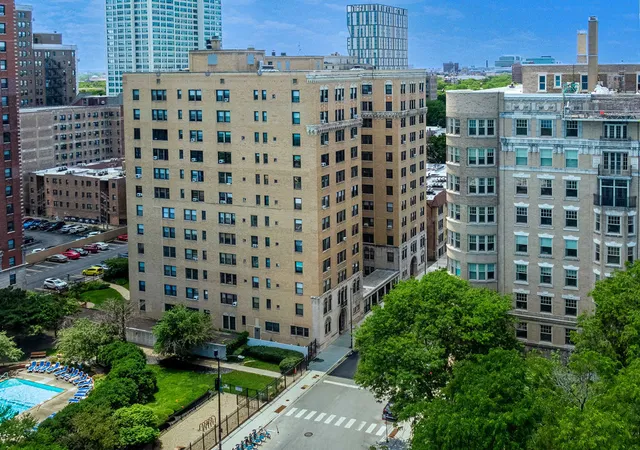 Homes for sale in Chicago, IL | 1755 E 55th St #901, Chicago, IL 60615 | MLS# 12683472