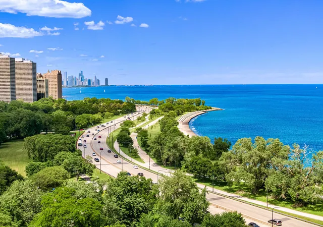 Homes for sale in Chicago, IL | 1755 E 55th Street, Chicago, IL 60615 | Houzeo