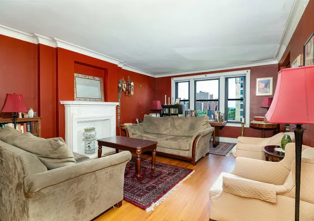 Homes for sale in Chicago, IL | 1755 E 55Th St #901, Chicago, IL 60615 | MLS# 12683472