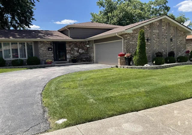 1st image of 246 S Ingleside Ave, Glenwood, IL 60425 | MLS# 12683491