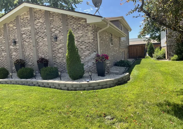 2nd image of 246 S Ingleside Ave, Glenwood, IL 60425 | MLS# 12683491