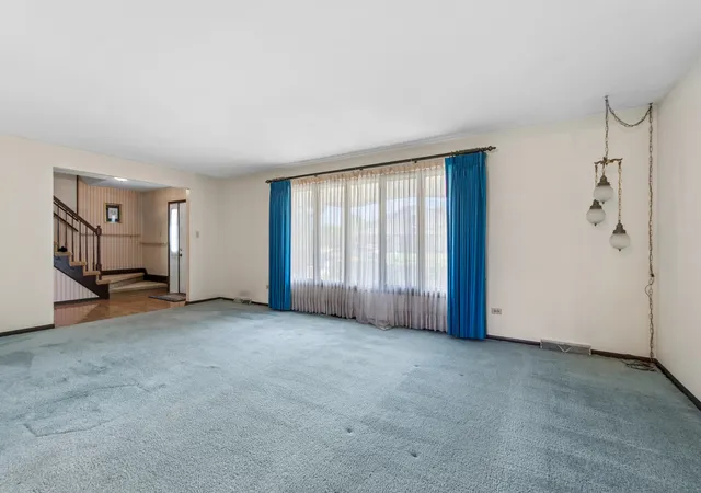 Homes for sale in Orland Park, IL | 11852 Oregon Trl, Orland Park, IL 60467 | MLS# 12683493