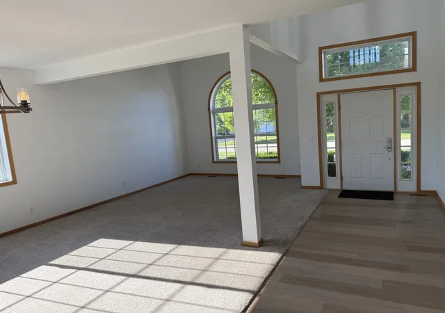 Homes for sale in Poplar Grove, IL | 470 Prairie Knoll Dr, Poplar Grove, IL 61065 | MLS# 12683511