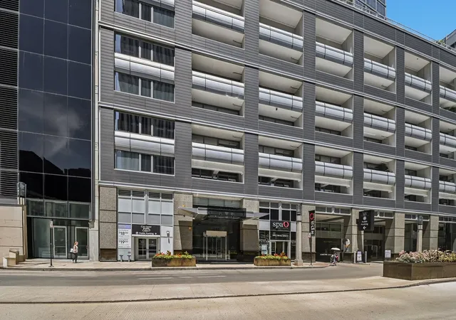 2nd image of 240 E Illinois St #2005, Chicago, IL 60611 | MLS# 12683514