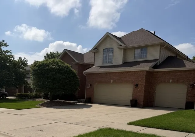 Homes for sale in Orland Park, IL | 10907 Anthony Dr, Orland Park, IL 60467 | MLS# 12683548