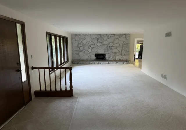 5th image of 1842 Thomas Atkinson Rd, Inverness, IL 60067 | MLS# 12683559