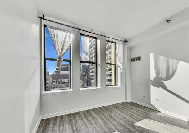 5th image of 8 W Monroe St, Chicago, IL 60603