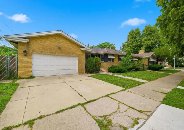 Homes for sale in Chicago, IL | 8300 S Hermitage Ave, Chicago, IL 60620 | MLS# 12683587