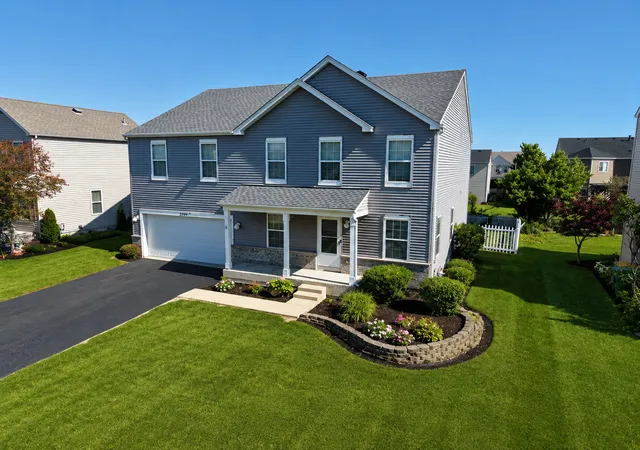 Photo 2 of Single family home for sale at 2707 Misty Brk Ln, Joliet, IL 60432 | MLS# 12683593 | Listing updated on 2026-08-06