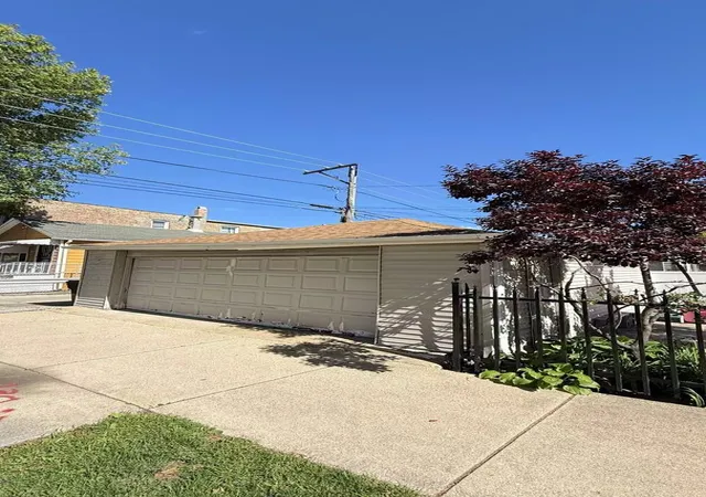 20th image of 3824 S Sacramento Ave, Chicago, IL 60632 | MLS# 12683708