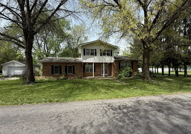 Homes for sale in Tolono, IL | 203 S Whitehead St, Tolono, IL 61880 | MLS# 12683729