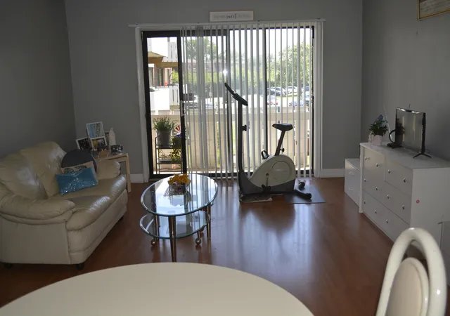 Homes for sale in Palatine, IL | 1000 Bayside Dr #207, Palatine, IL 60074 | MLS# 12683745