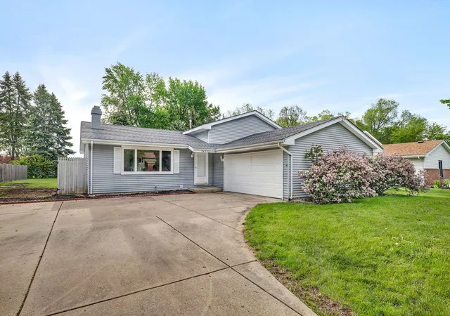 Homes for sale in Channahon, IL | 24253 S Edwin Dr, Channahon, IL 60410 | MLS# 12683767