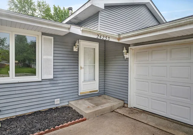 Homes for sale in Channahon, IL | 24253 S Edwin Dr, Channahon, IL 60410 | MLS# 12683767