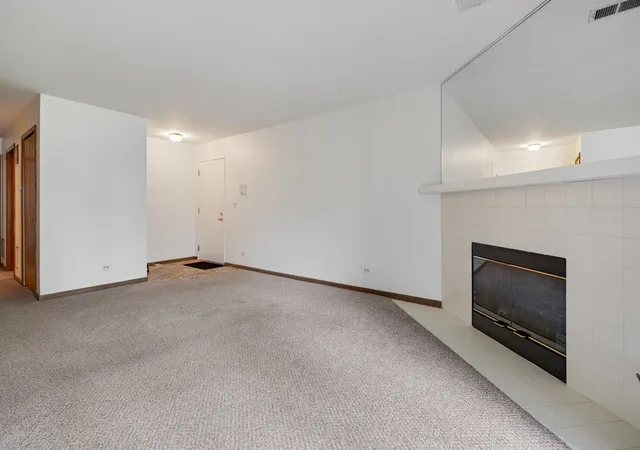 Homes for sale in Schaumburg, IL | 201 Charleston Ct #3, Schaumburg, IL 60193 | MLS# 12683794