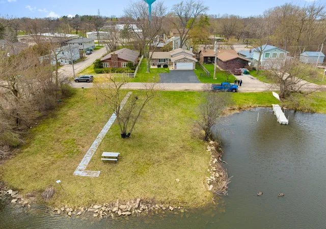 Homes for sale in Ingleside, IL | 218 Mastodon Dr, Ingleside, IL 60041 | MLS# 12683801